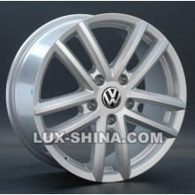Replay Volkswagen (VV13) 8x18 5x130 ET53 DIA71,6 (silver)